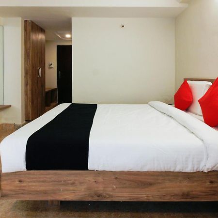 Capital O Sri Suprabhat Grand Near Kachiguda Railway Station Hyderabad Ngoại thất bức ảnh