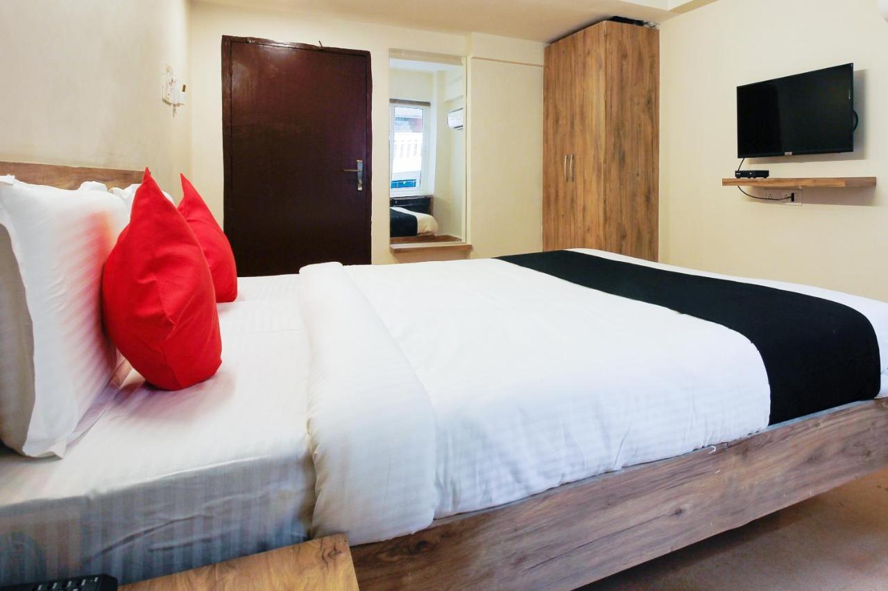 Capital O Sri Suprabhat Grand Near Kachiguda Railway Station Hyderabad Ngoại thất bức ảnh