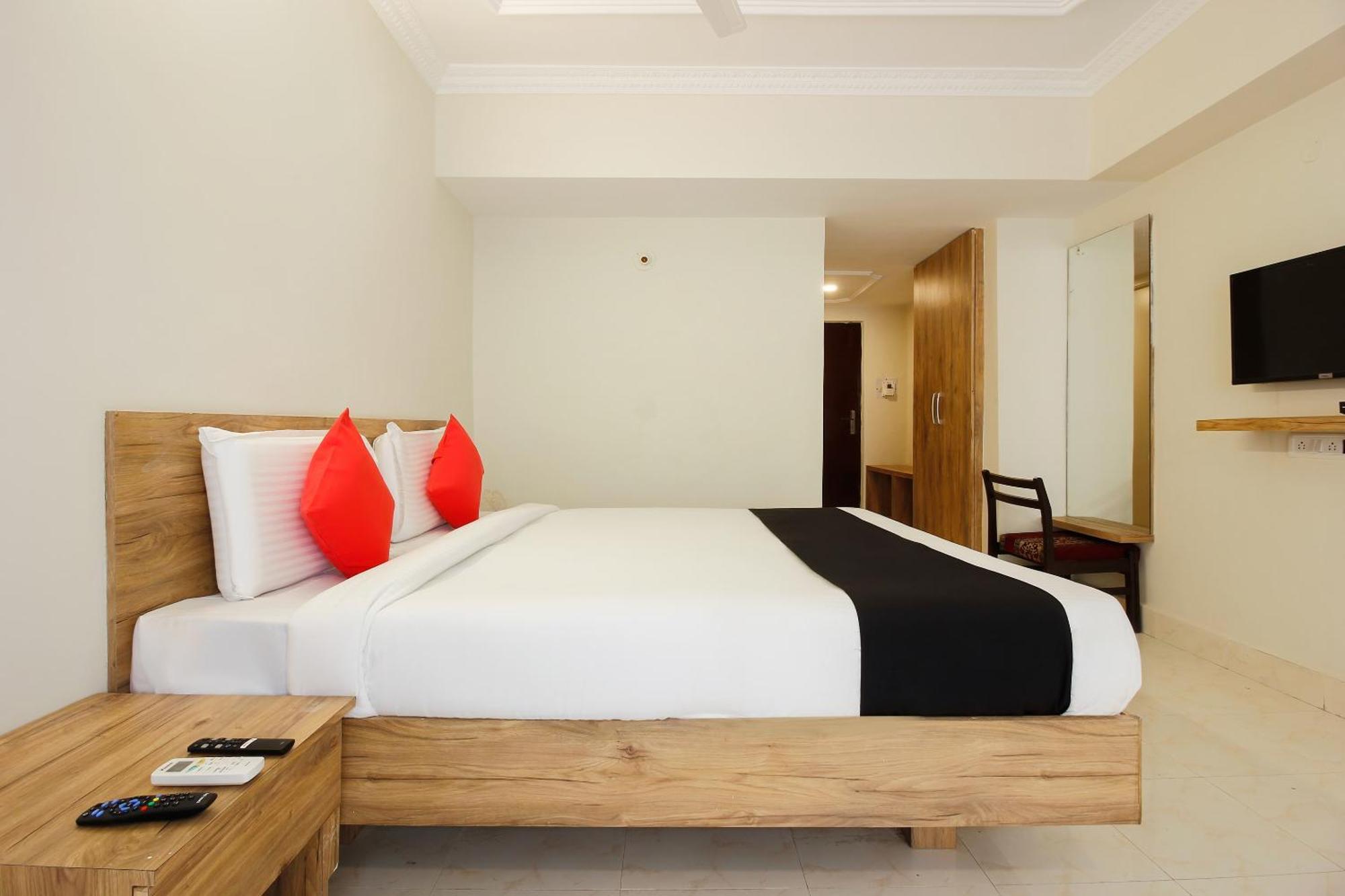 Capital O Sri Suprabhat Grand Near Kachiguda Railway Station Hyderabad Ngoại thất bức ảnh
