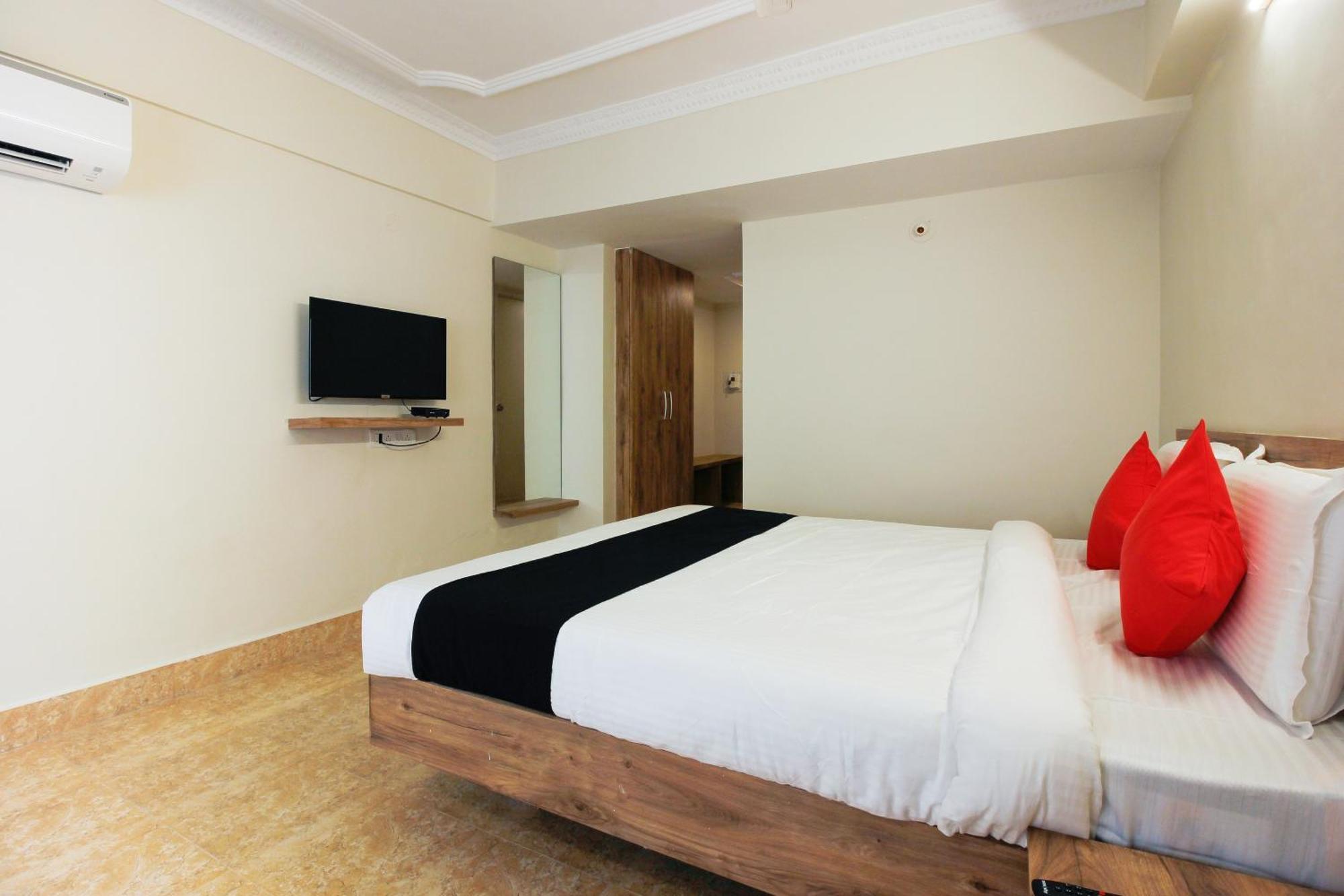 Capital O Sri Suprabhat Grand Near Kachiguda Railway Station Hyderabad Ngoại thất bức ảnh
